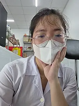HinaLovely webcam