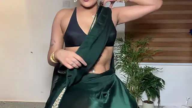 lucythedevilqueen - LucytheDevilQueen's free webcam - UK Sex Cams