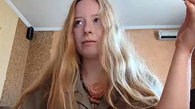 KateVibe_01 webcam
