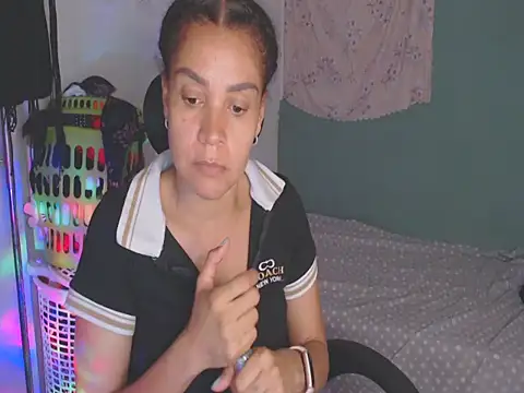 shayna_cute webcam