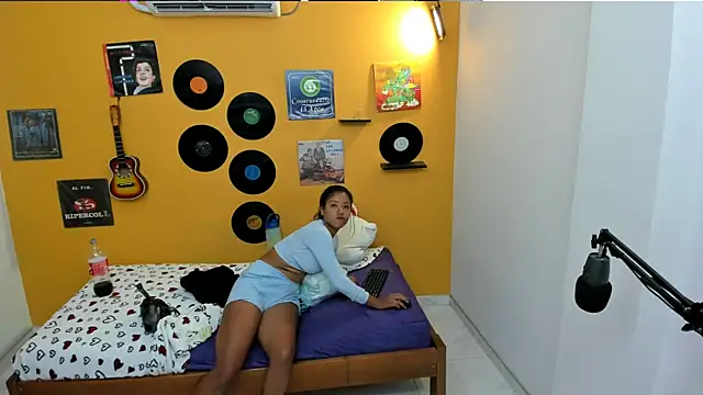 lilithevil32 webcam