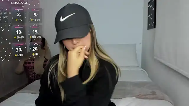 sophie_morenoo webcam