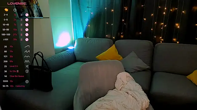 AnyaTaylor_ webcam