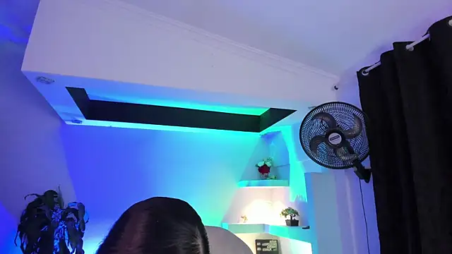 TifanyWhite_ webcam