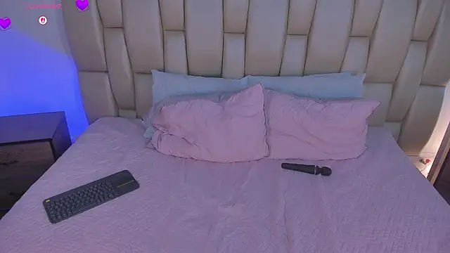 Sweet--Zoe webcam