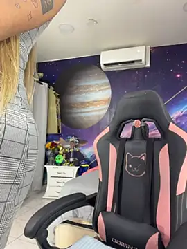 Nella_Dolls webcam