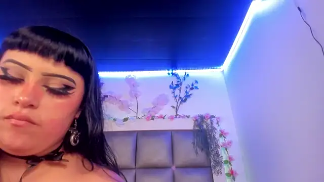 abbiecollins_js webcam