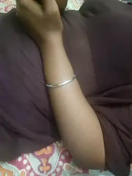 tamil-Diya90 webcam