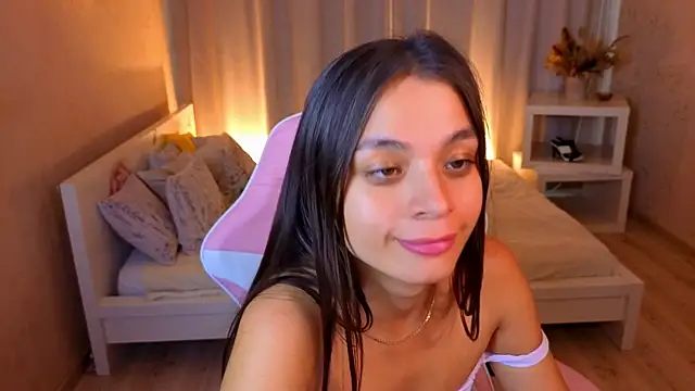 Kim_Bless webcam