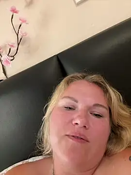 Jolina_Juice live sex cam