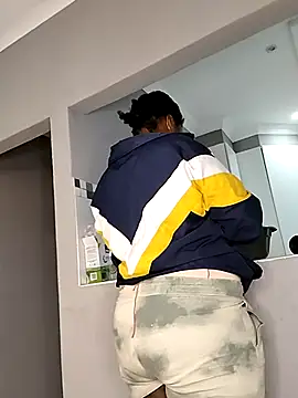 JuicyHoney_01 webcam
