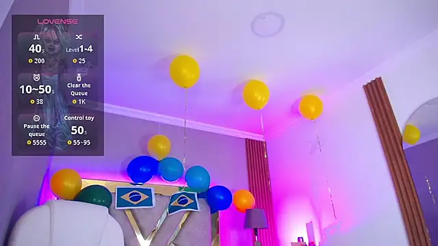 Tiffany_Valentiine webcam