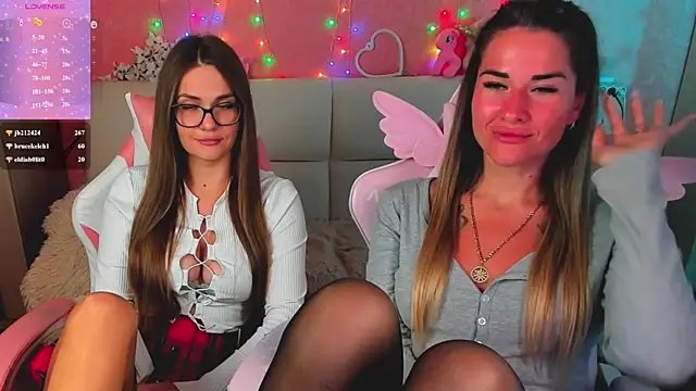 hotty_girls_here webcam