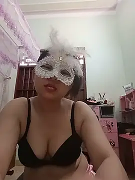 LinhThao999 webcam