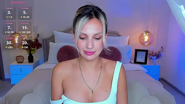 MissLoou webcam