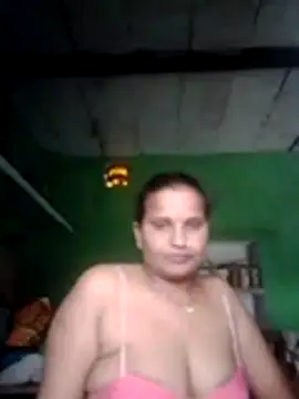 Shivani09900 webcam