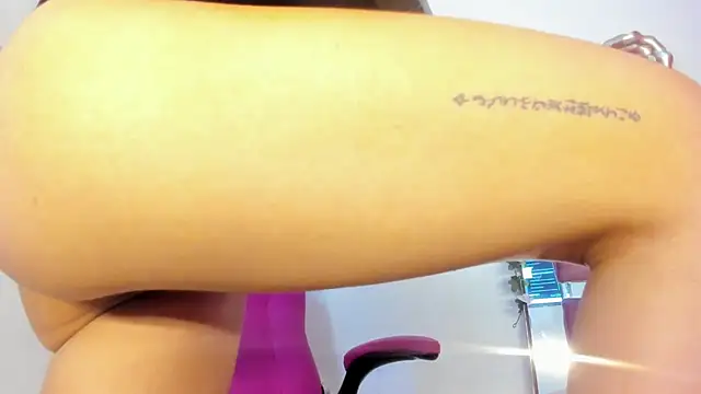 sofiaa_cardenas webcam