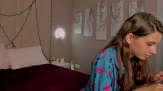 Lola_lovesss webcam