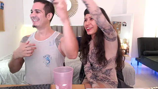 theoffice_couple webcam
