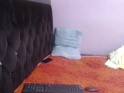 Emmashir1 webcam