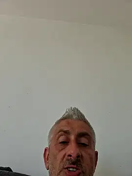 DildoG45 webcam