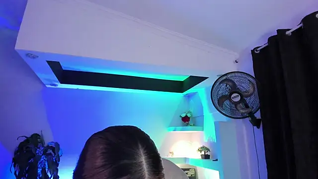 TifanyWhite_ webcam
