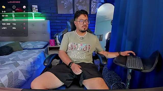 DaviidEvans_ live cam on StripChat