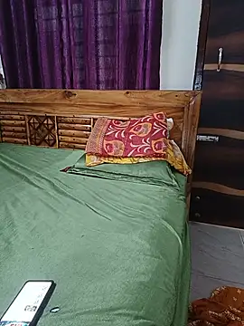 BongQueen9 webcam