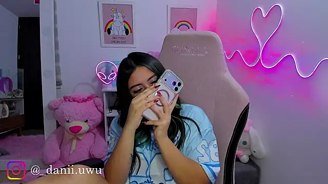 CuteDani_ webcam