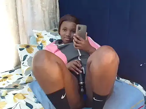 EbonyBabe020 webcam
