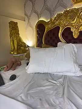 KendralHolson webcam