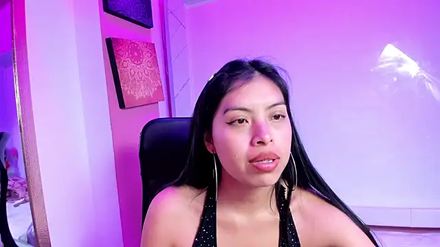 Chloe_Martini webcam