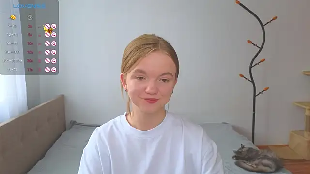 StellaBunny webcam