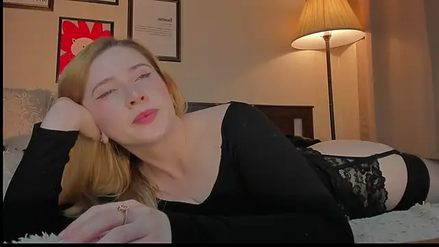 Lav_Tender webcam