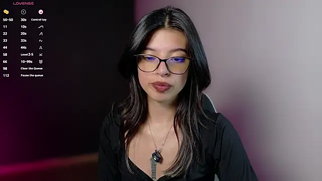 NanakoDollx webcam