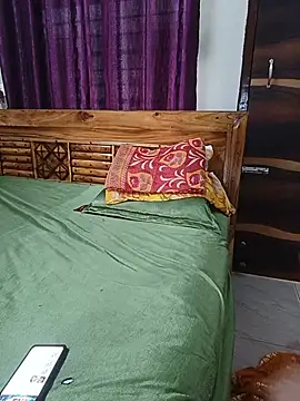 BongQueen9 webcam