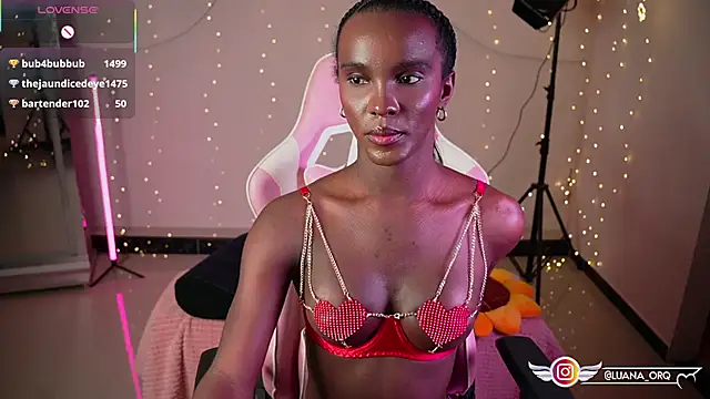 LuanaRisque webcam