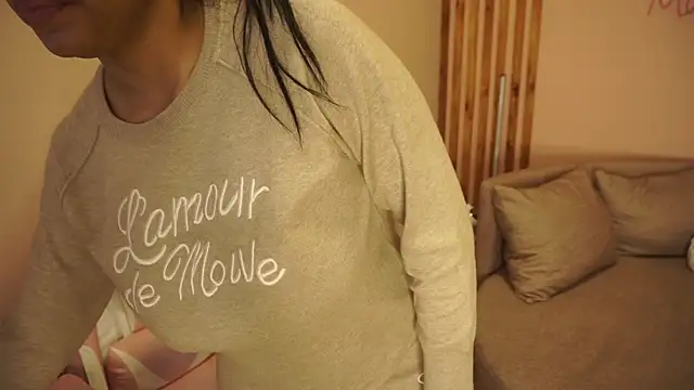 MadeleineSanez webcam