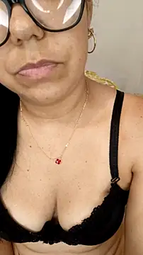 MilfTentasion webcam