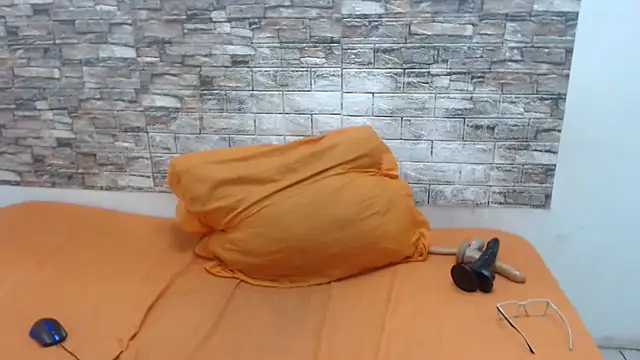 HOTMATUREXX59 webcam
