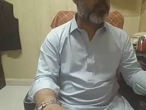 hairymaster95 webcam