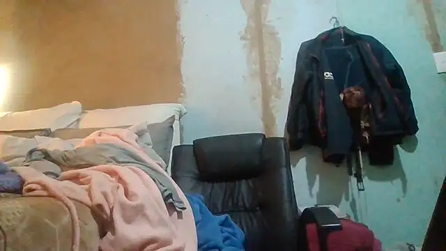 Nicky52 webcam