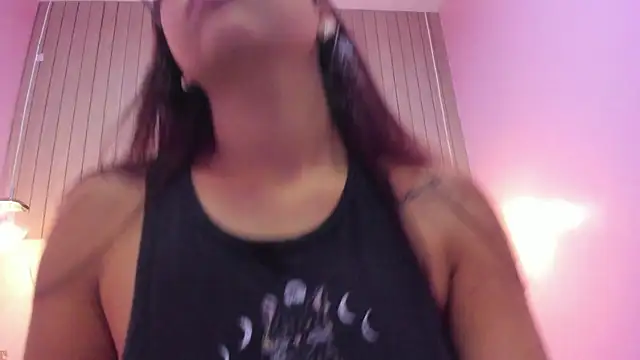 LeilaSaenz webcam