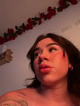 Im_Valen_Cute webcam