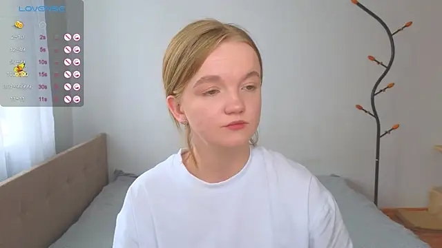 StellaBunny webcam