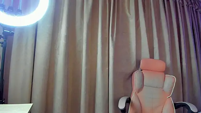 Scarlet_X_ webcam