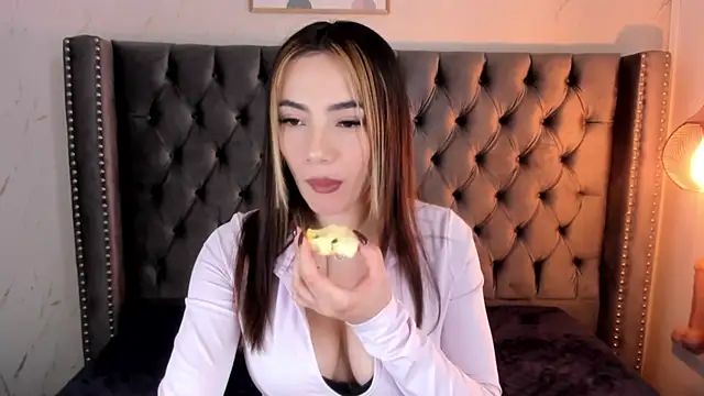 Kim_Blane webcam