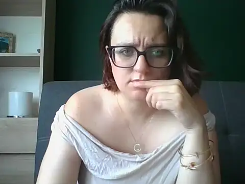sensual_paris webcam