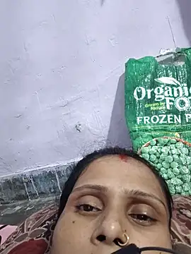 Roohi-hot webcam