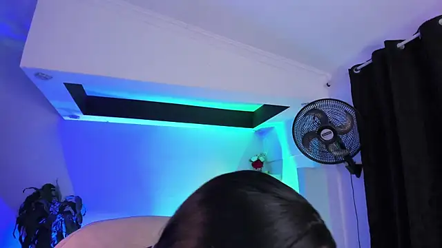 TifanyWhite_ webcam